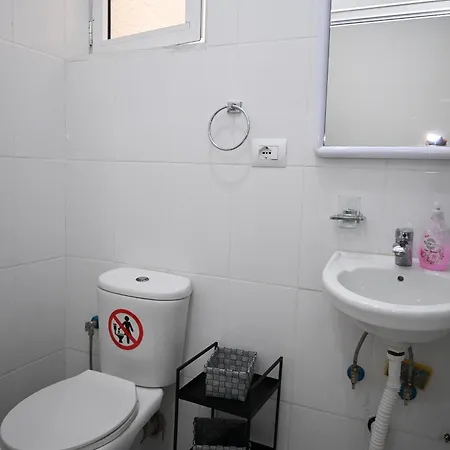 Mimoza Apartament *